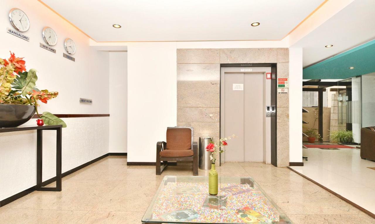 Treebo Trend Sterling Suites Inn Bangalore Bagian luar foto