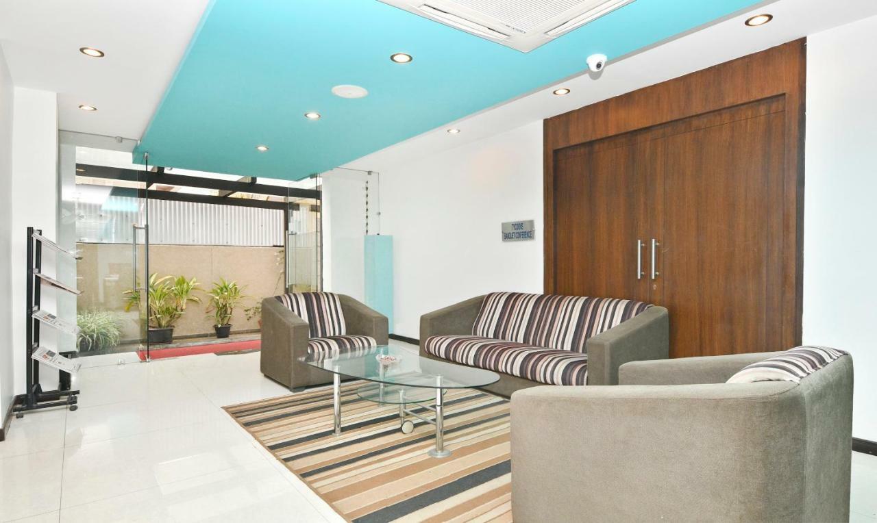 Treebo Trend Sterling Suites Inn Bangalore Bagian luar foto